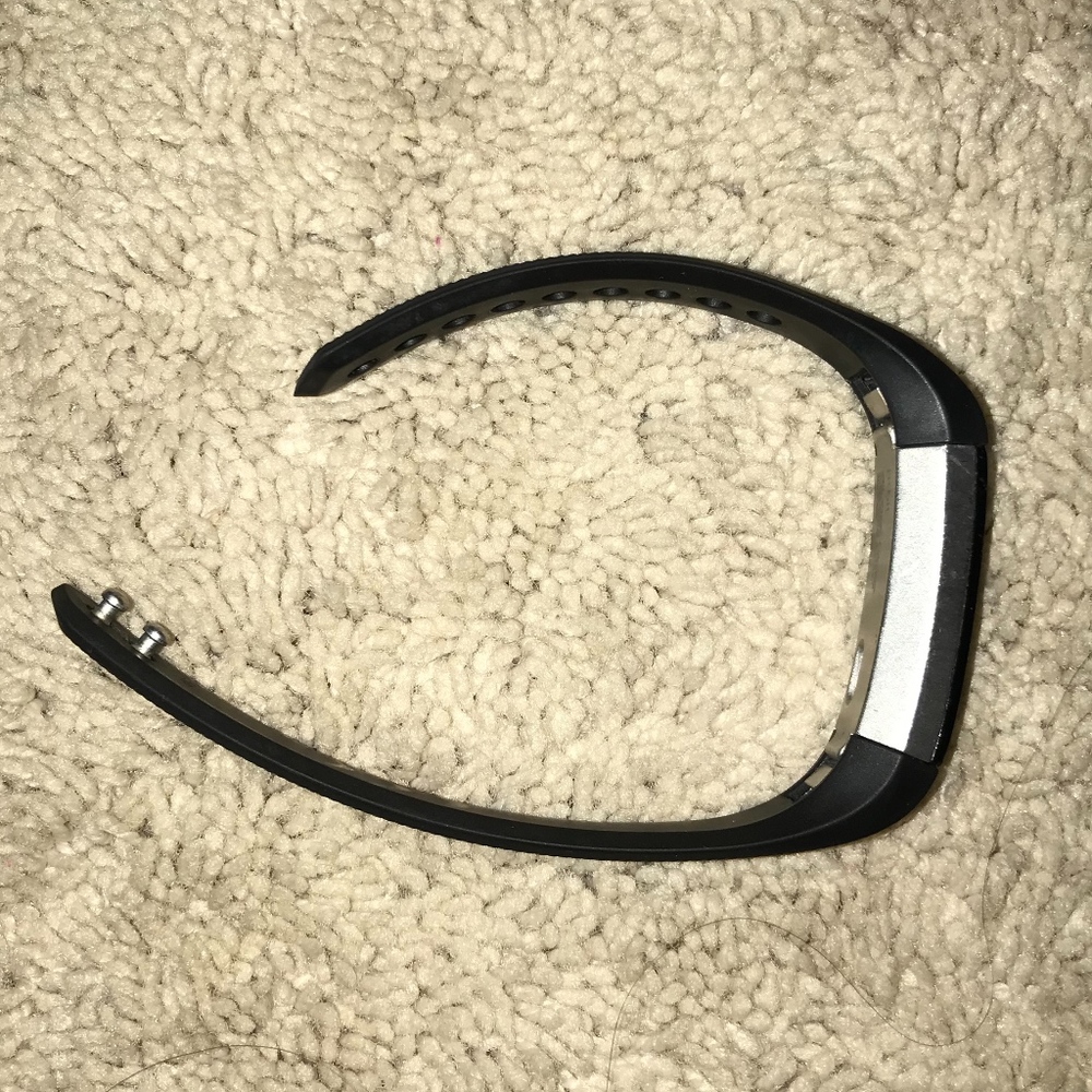 FitBit Atla - Picture 2 of 5